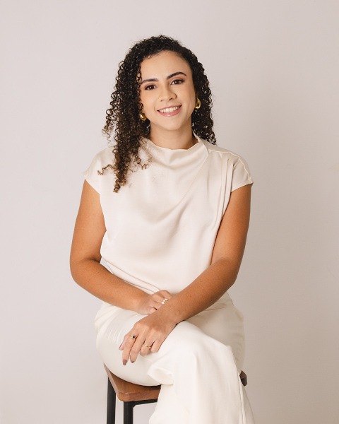 Dra. Taís Simplício – Psiquiatra em Recife